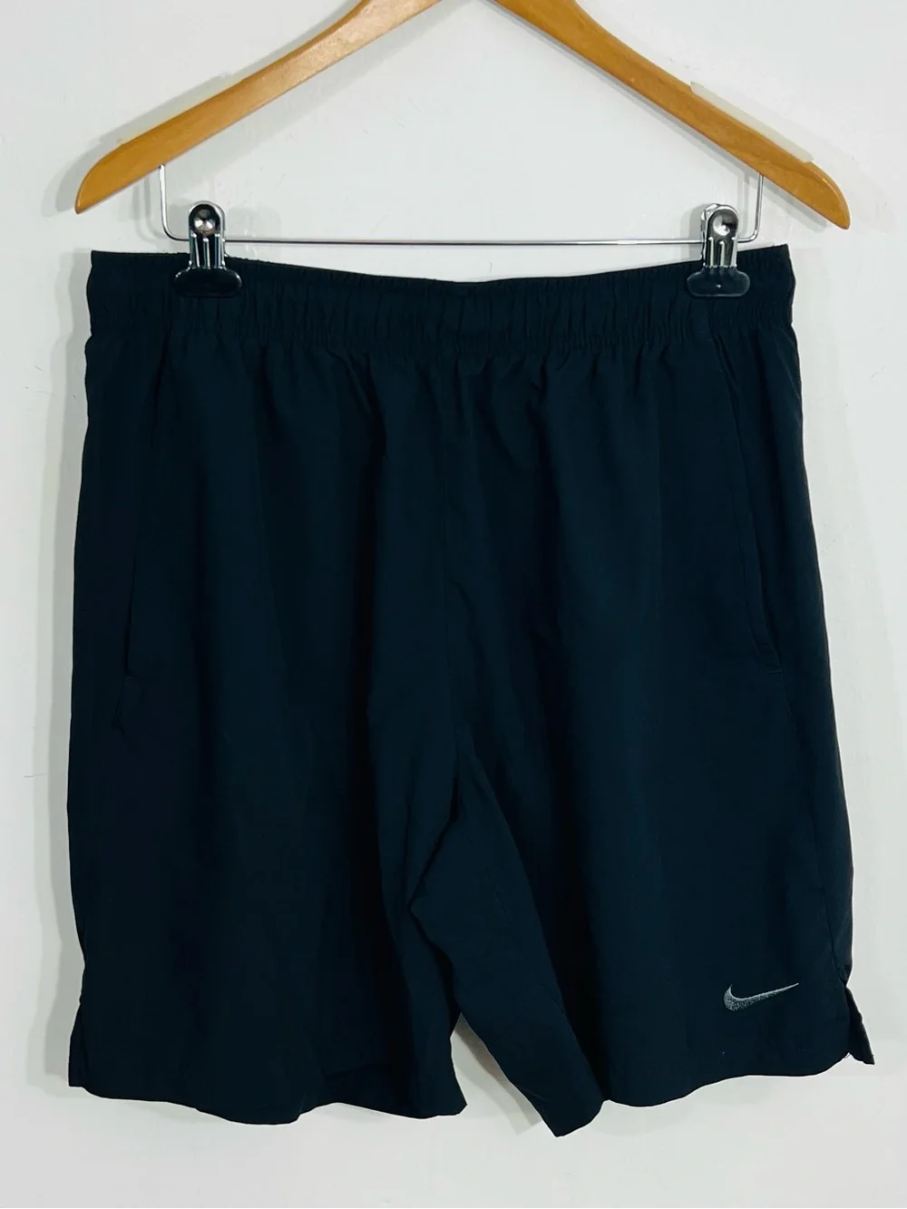 Nike Men's Dri-Fit Black Light Weight Elastic Waist Band Sz XL 2 Pockets Summer